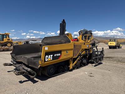 Caterpillar AP-1055D Asphalt Paver