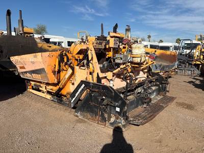 LeeBoy 8500T Asphalt Paver