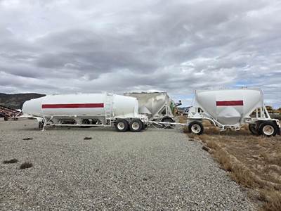 Fruehauf Pneumatic Dry Bulk / Pneumatic Tank Trailer