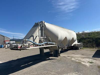 MAC TR1250APB Dry Bulk / Pneumatic Tank Trailer
