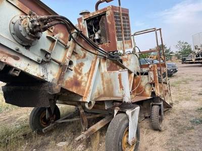 Cedarapids MS2 Material Transfer Vehicle