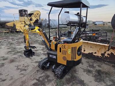 CFG INDUSTRY H13R Mini Excavator