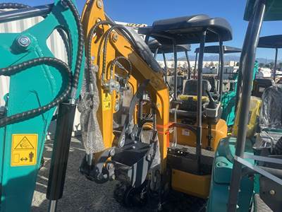 CFG INDUSTRY QK18R Mini Excavator