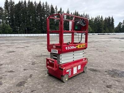 MEC 1330SE Scissor Lift