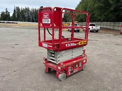 MEC 1330SE Scissor Lift