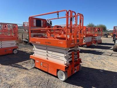 Snorkel S4732E Scissor Lift - 32ft Working Height