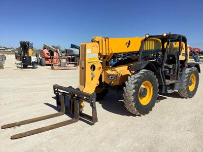 JCB 510-42 Telehandler - 10000lb Capacity