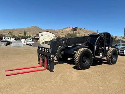 Xtreme XR1045 Telehandler