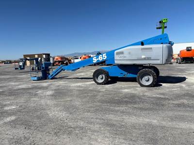 Genie S-65 Telescopic Boom Lift
