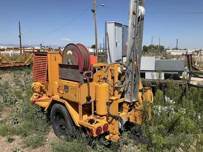 TSE UP70B Trencher