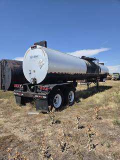 Etnyre 6500 GAL Truck-Mounted Asphalt Distributor