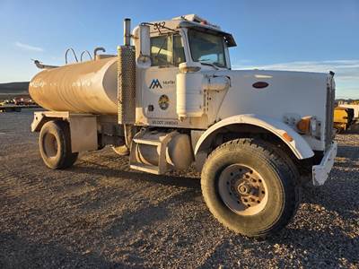 Peterbilt 348 Water Truck