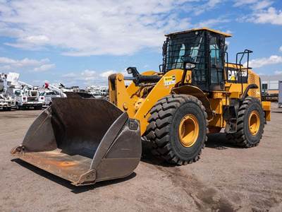 Caterpillar 950M Wheel Loader