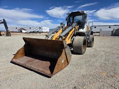 Liebherr L546 Wheel Loader