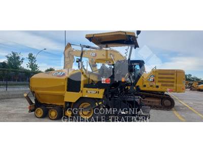 Caterpillar AP300F Asphalt Paver
