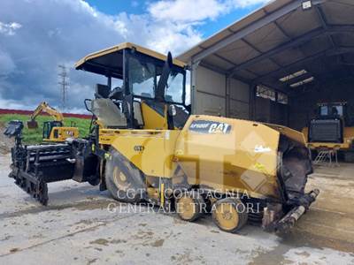Caterpillar AP600F Asphalt Paver