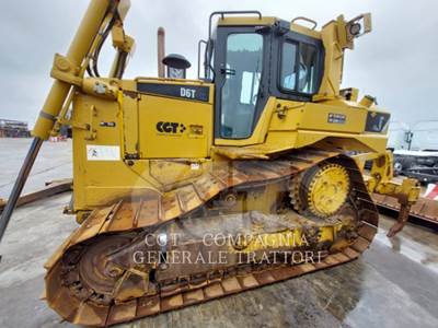 Caterpillar D6T Dozer