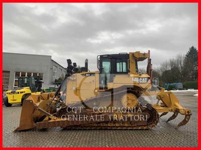 Caterpillar D6T Dozer
