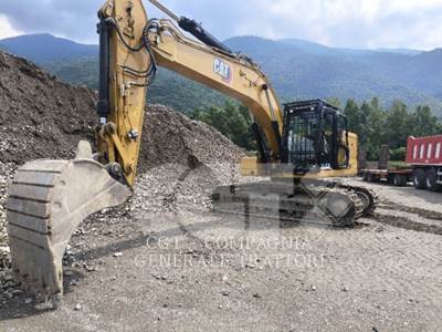 Caterpillar 323 Excavator