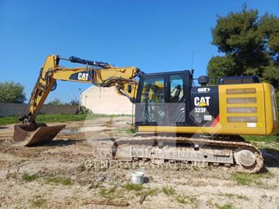 Caterpillar 323FL Excavator