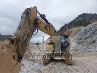 Caterpillar 330F Excavator