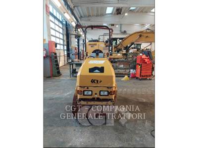 Caterpillar CB14 Smooth Drum Roller Compactor