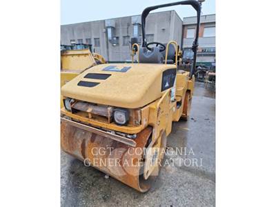 Caterpillar CB34 Smooth Drum Roller Compactor