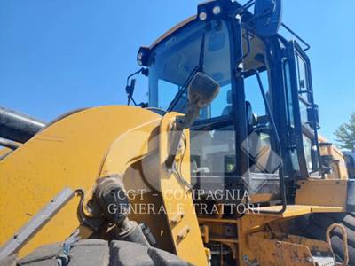 Caterpillar 938M Wheel Loader