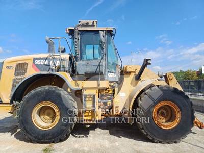Caterpillar 950M Wheel Loader