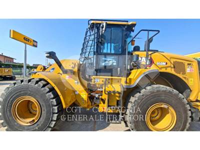 Caterpillar 950M Wheel Loader