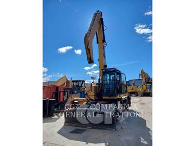 Caterpillar MH3024 Wheeled Excavator