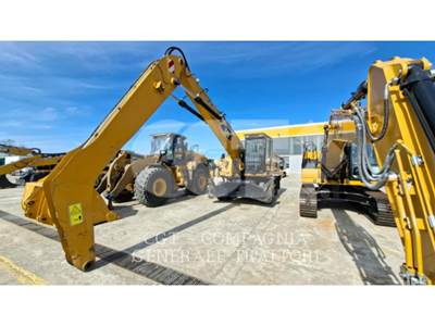 Caterpillar MH3024 Wheeled Excavator