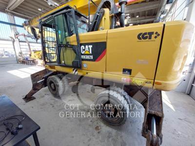 Caterpillar MH3026 Wheeled Excavator