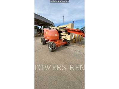 JLG 450AJ Boom Lift