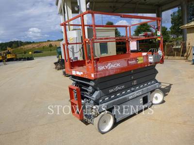 Skyjack 2646E Scissor Lift