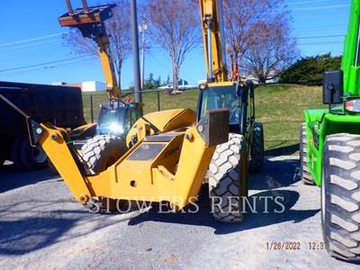 Caterpillar TL1055CAB Telehandler
