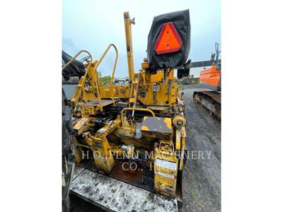 Blaw-Knox PF3200 Asphalt Paver