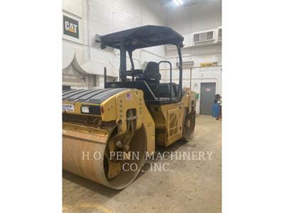 Caterpillar CB 10 Smooth Drum Roller Compactor