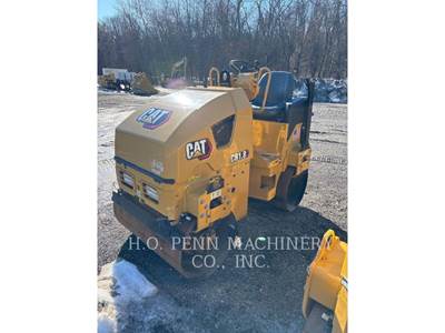 Caterpillar CB1.8 Smooth Drum Roller Compactor
