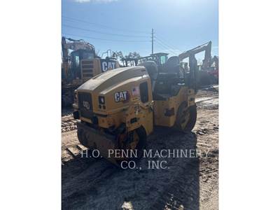 Caterpillar CB2.7-03 Smooth Drum Roller Compactor