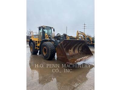 John Deere 744 Wheel Loader