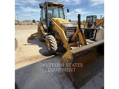 Caterpillar 420F Backhoe