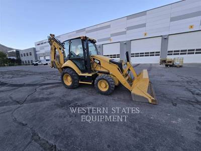 Caterpillar 420F Backhoe