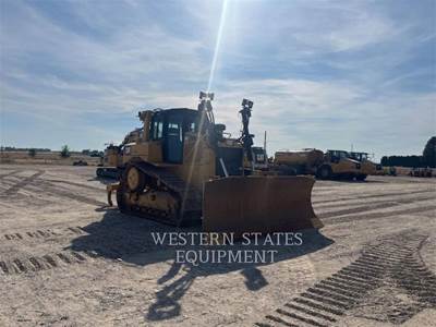 Caterpillar D6T Dozer