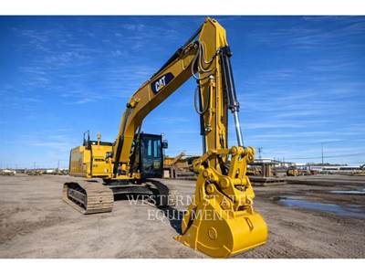 Caterpillar 323FL Excavator