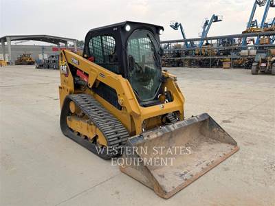 Caterpillar 239D3 Compact Track Loader