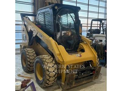 Caterpillar 262D3 Skid Steer