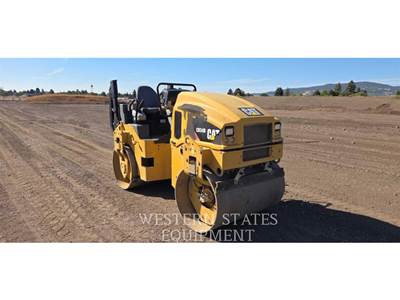 Caterpillar CB34B Smooth Drum Roller Compactor