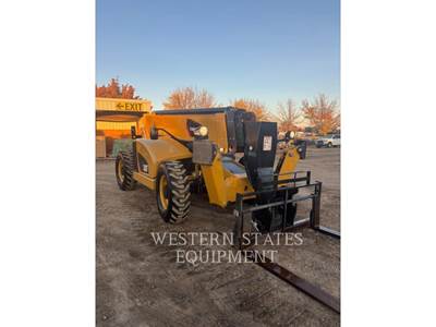 Caterpillar TL1055D Telehandler