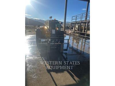 Caterpillar TL943C Telehandler